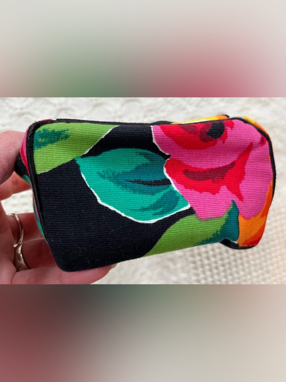 Dior Beauty Vintage Cosmetics Pouch with Dior Ribbon in Floral Design - Picture 3 of 10